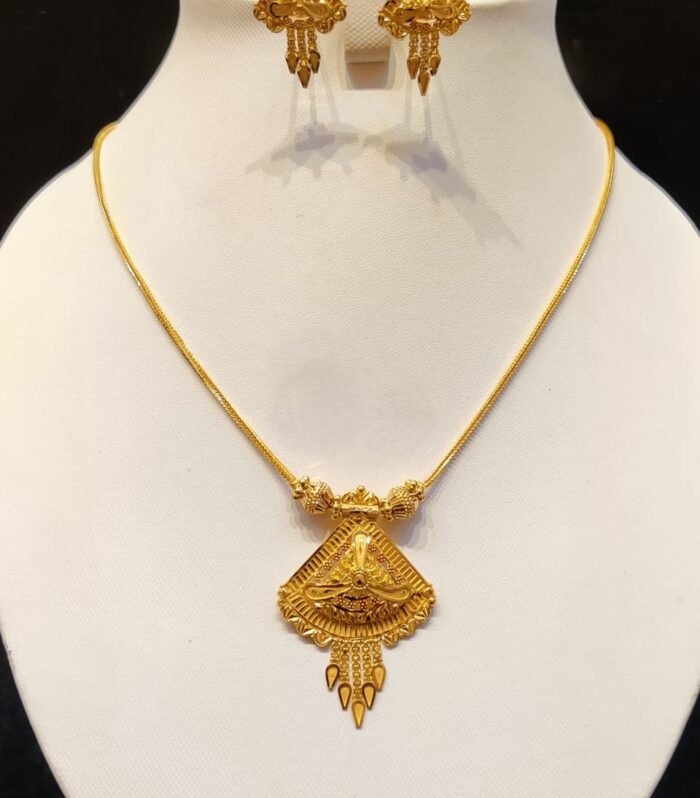 916 Hallmarked 22k Gold Chain Kanthi Sets